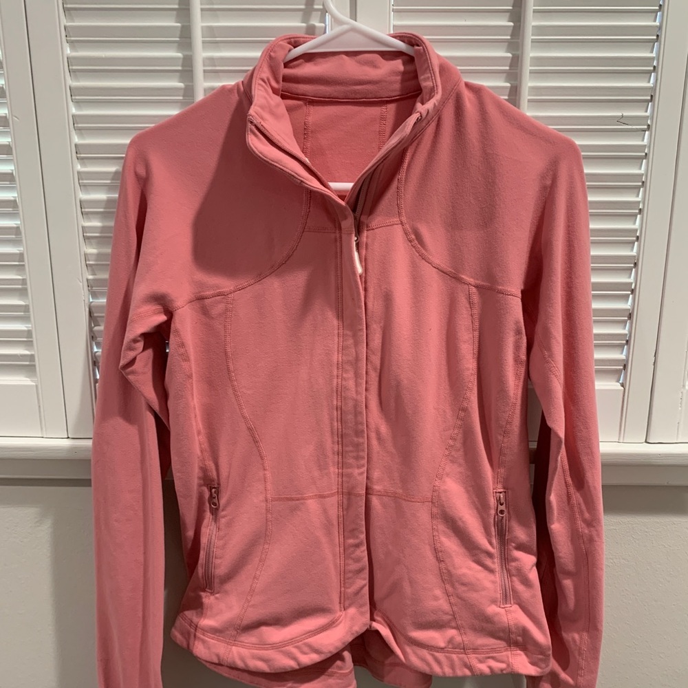 lululemon jacket size 6